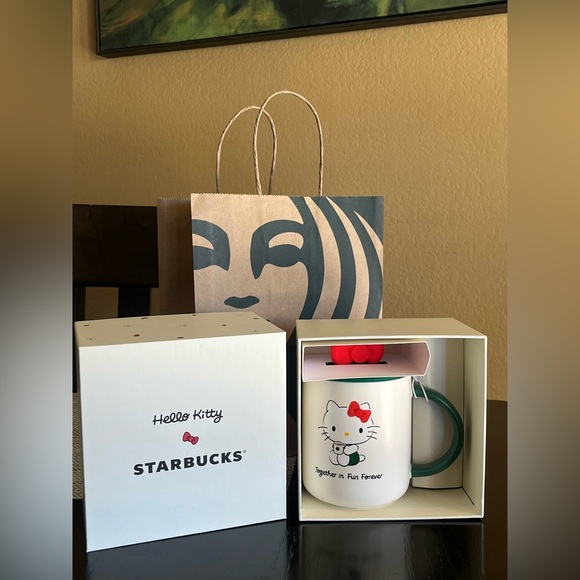 Starbucks Hello Kitty Mug - Cream with Green Handle - Picture 2 of 2